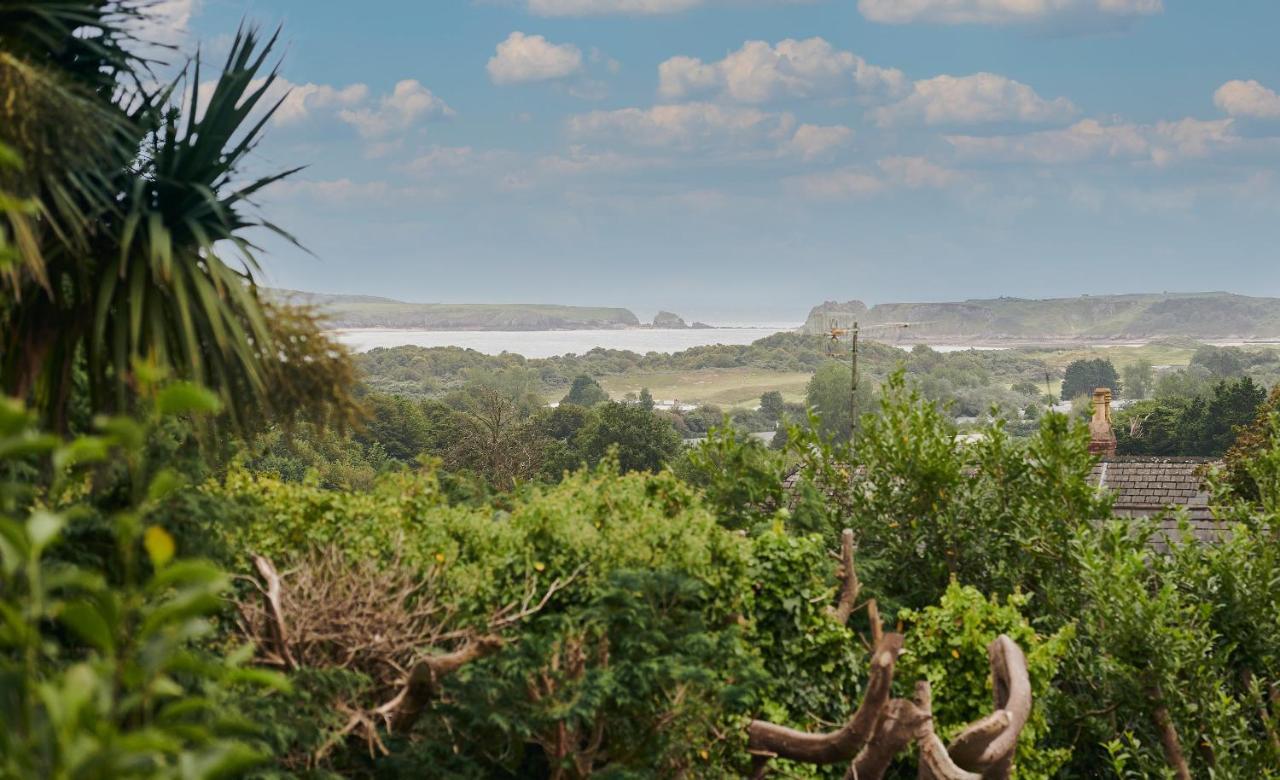 Sea Gem- Beautiful Family Home With Stunning Sea Views & Garden Tenby Zewnętrze zdjęcie