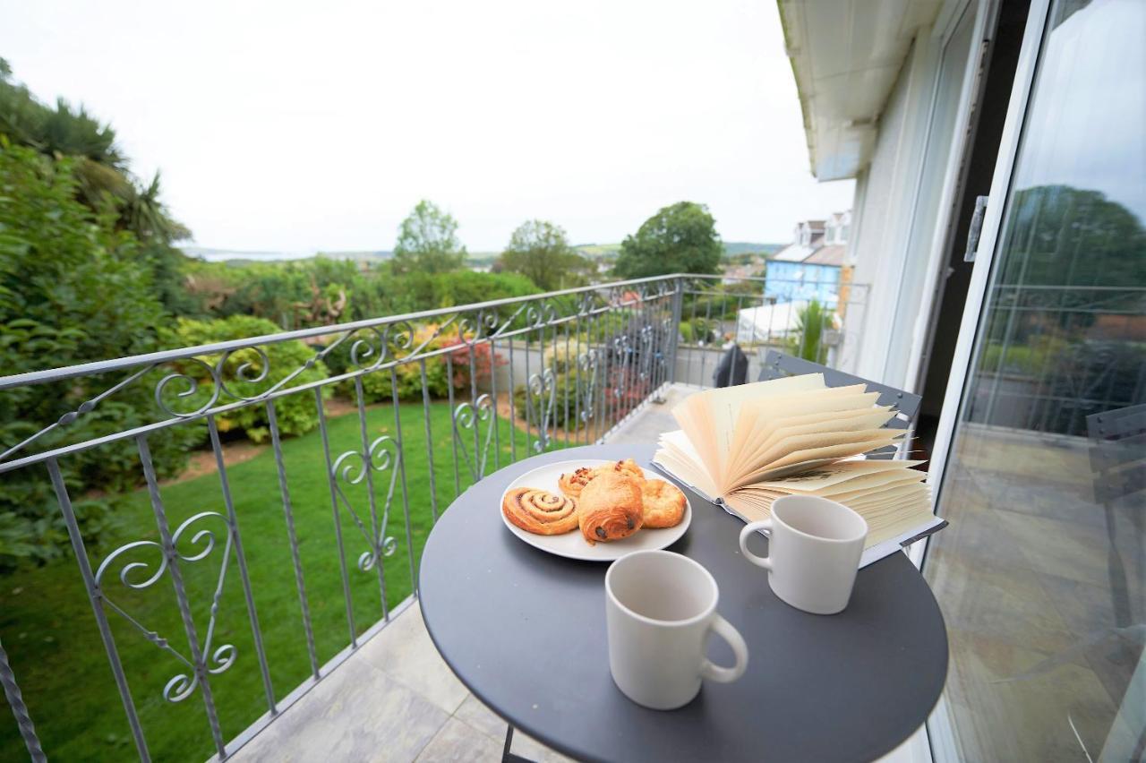 Sea Gem- Beautiful Family Home With Stunning Sea Views & Garden Tenby Zewnętrze zdjęcie